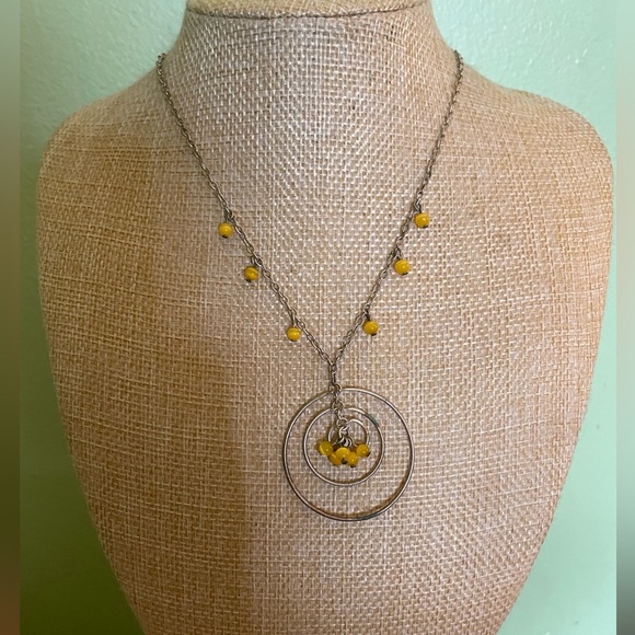 Elegant Yellow Beaded Necklace - Picture 1 of 5
